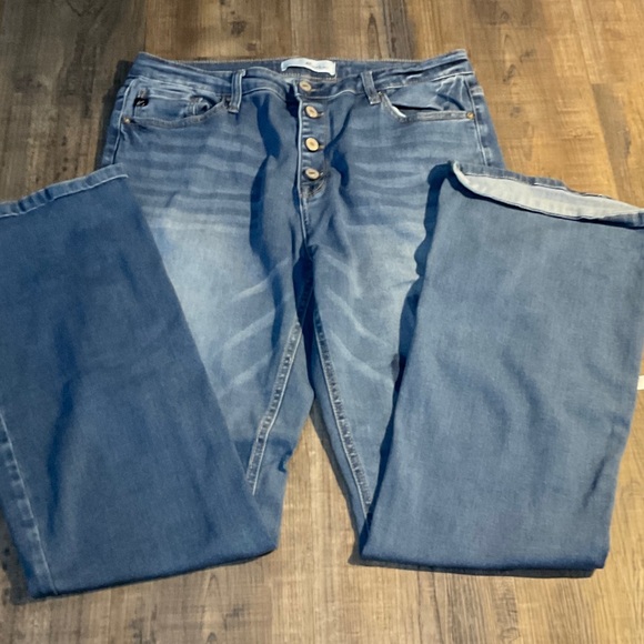 KanCan Denim - KanCan Medium Wash Flare Jeans